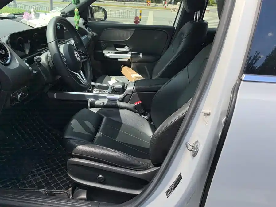 900x675_0_q87_c42_autohomecar__ChxpWGqkuNGACYkrAAHIdS3MVXU871.jpg.webp